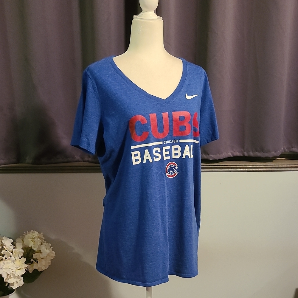 Nike Blue Cubs Baseball Tee Ladies XL